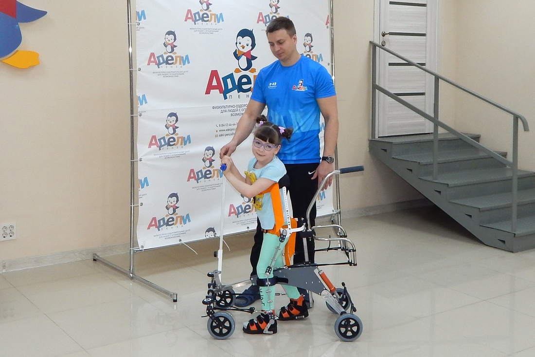 ЭкзоБот | Тренажёр для ходьбы при ДЦП и после инсульта